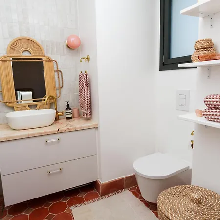 Lägenhet Penthouse Living In The Heart Of Nicosia