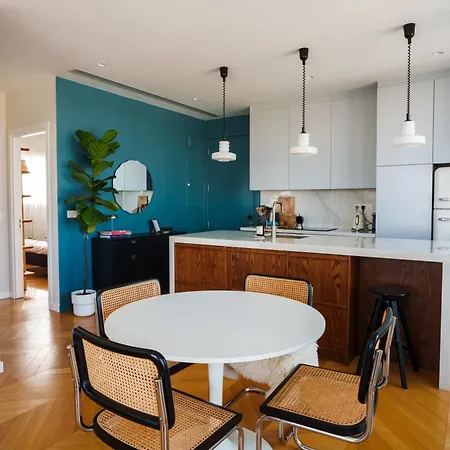 Wealthystays Downtown Penthouse