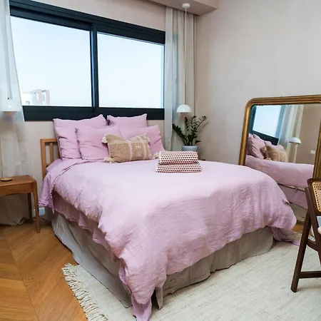 Wealthystays Downtown Penthouse Apartment