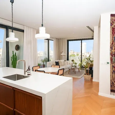 Lägenhet Penthouse Living In The Heart Of Nicosia