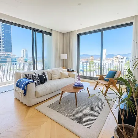 Penthouse Living In The Heart Of *